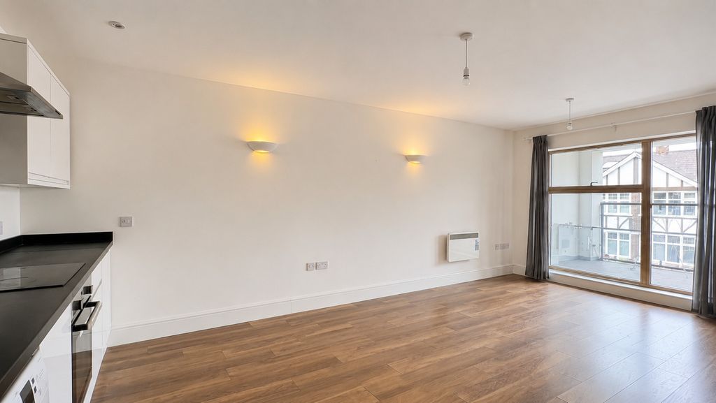 Property photo 1 of 15 Living Room