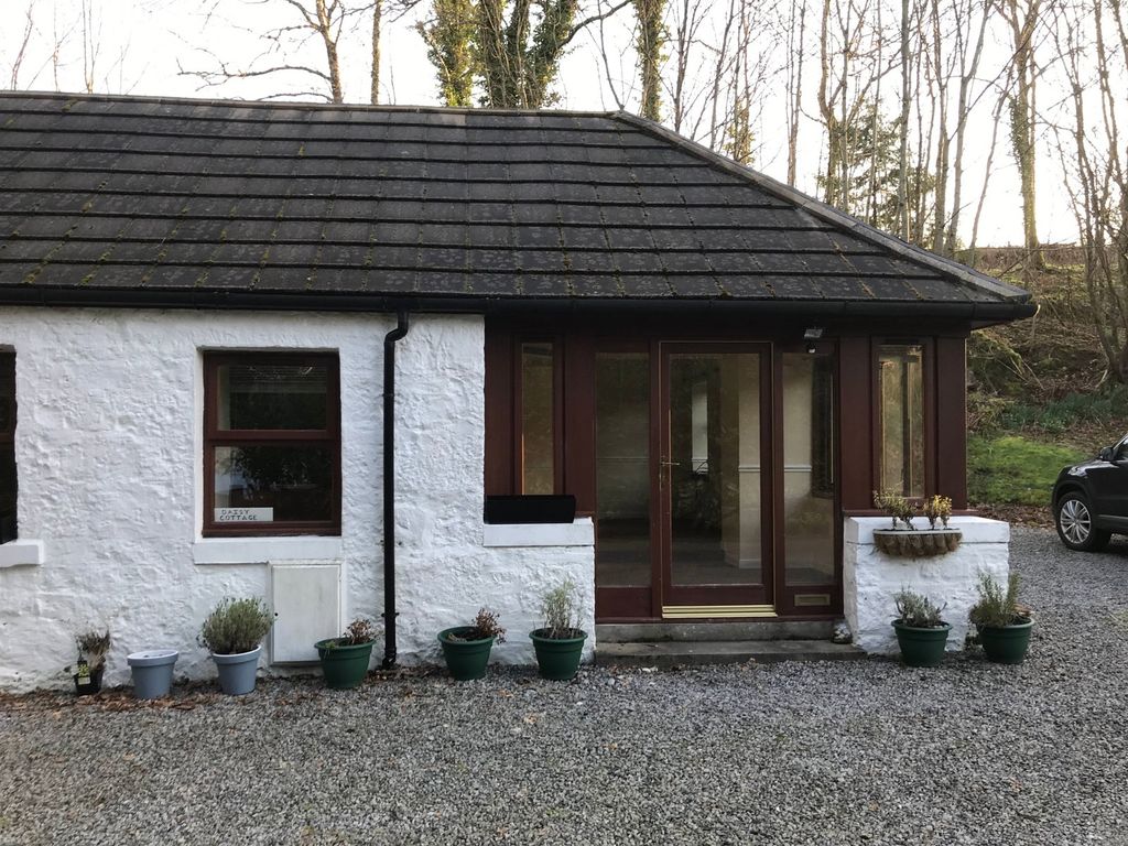 Property photo 2 of 6