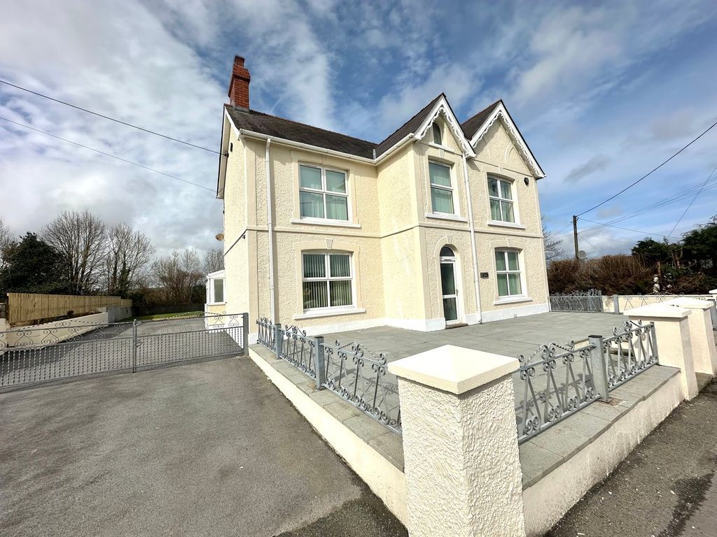 Property photo 1 of 23
