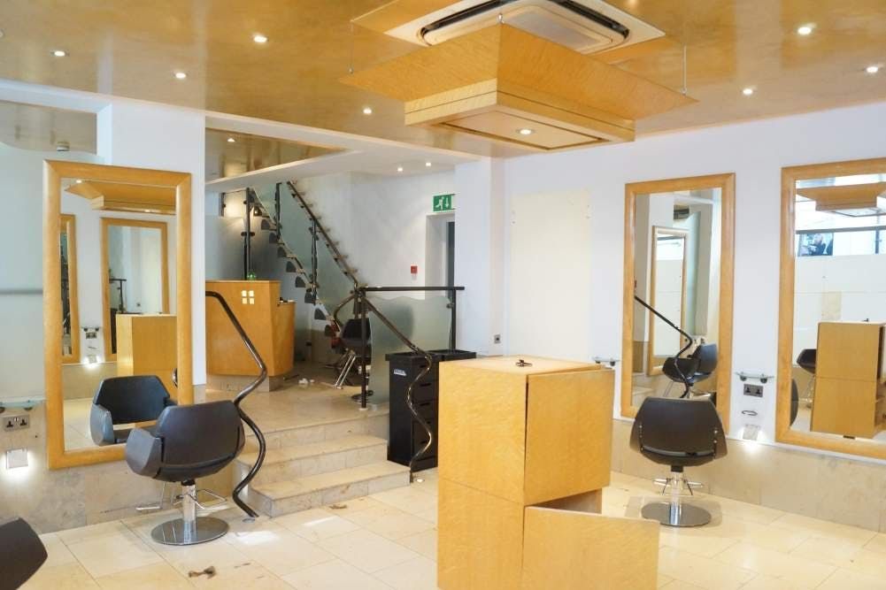 Property photo 2 of 2 42Fba33Be54d6E3920618A959E7dc01E76F1090B.Jpg