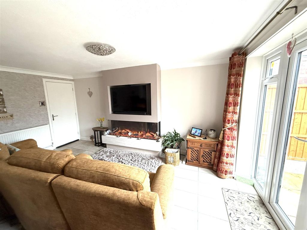 Property photo 3 of 17 John 13.Jpg