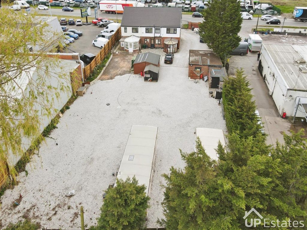 Property photo 3 of 20 Rear Aspect