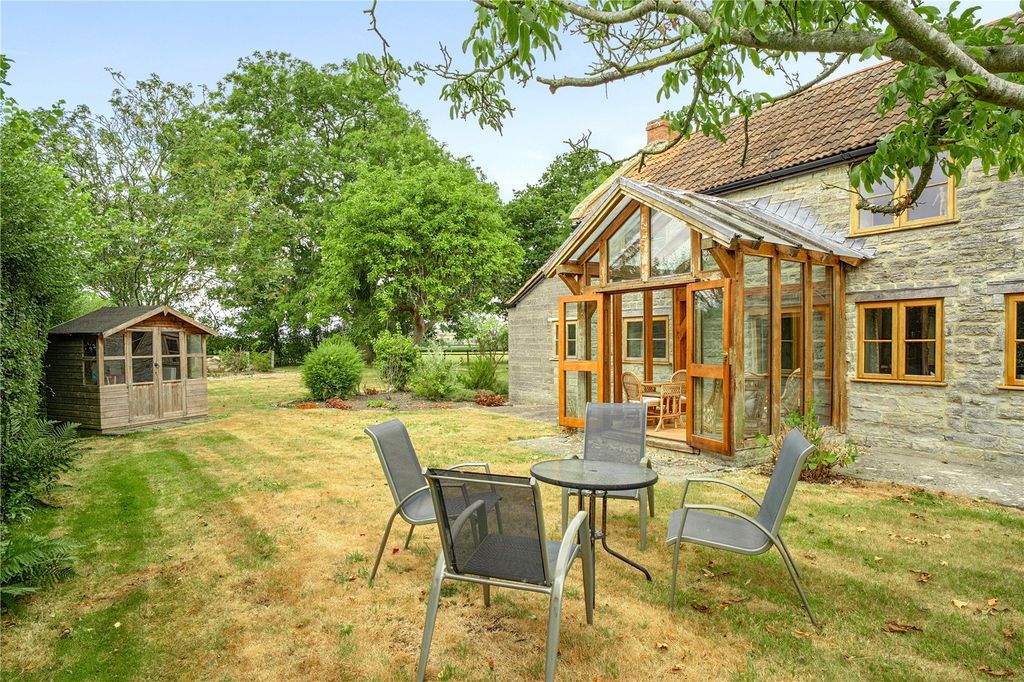 Property photo 1 of 25 Picture No. 16