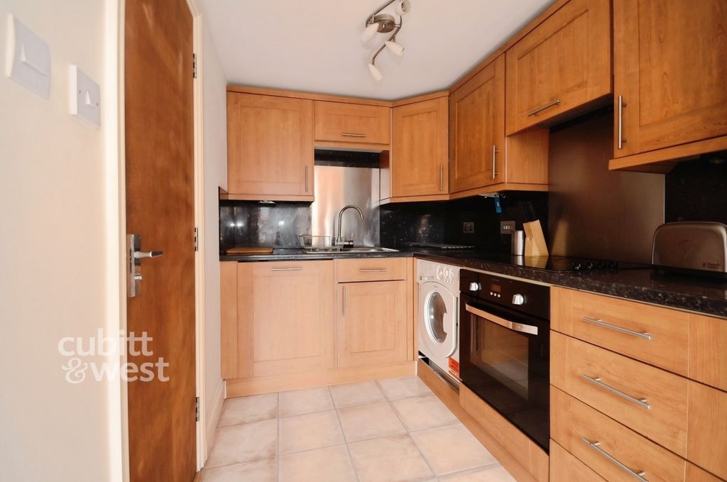 Property photo 3 of 9 11Ddf189-Fileacce...