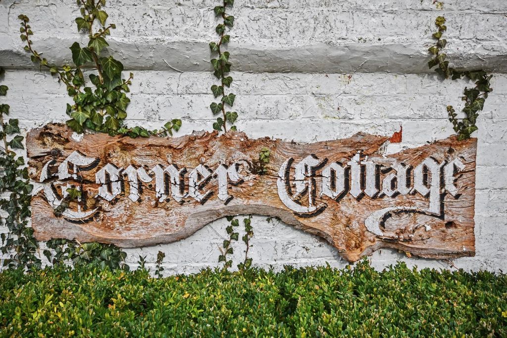 Property photo 2 of 28