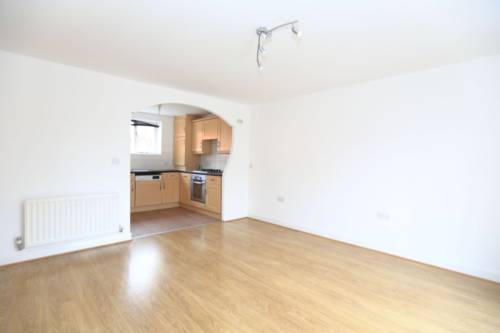 Property photo 3 of 8