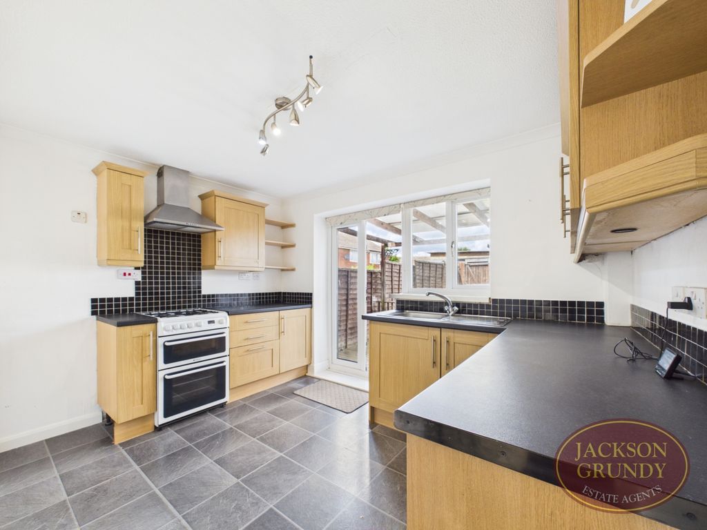 Property photo 2 of 11 The Knoll