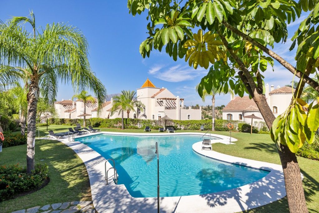 Property photo 1 of 20 Pool Area