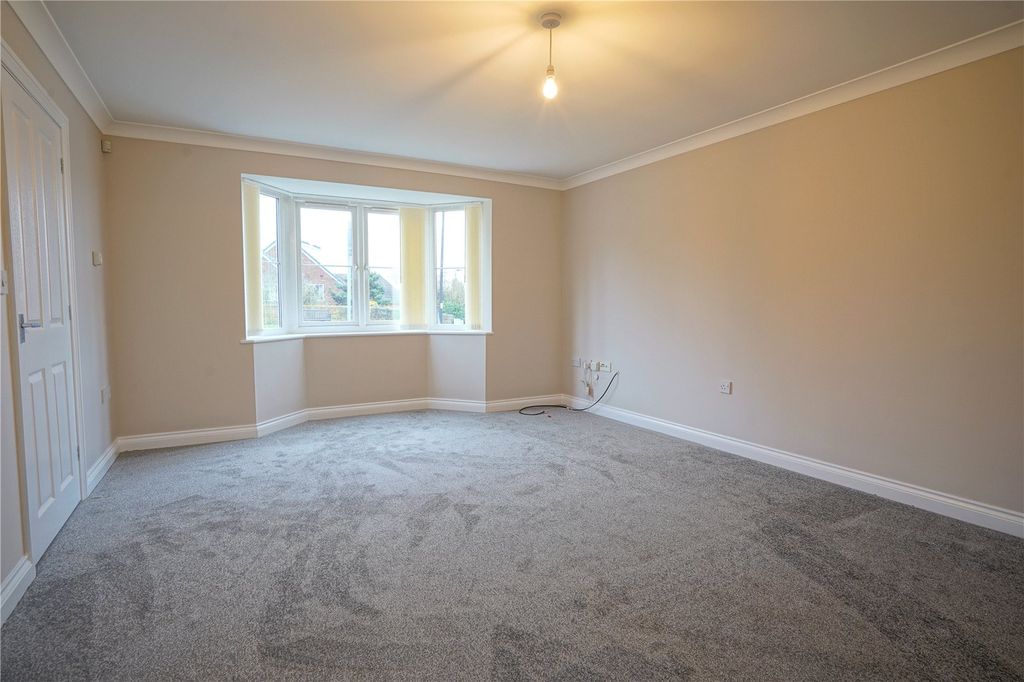 Property photo 2 of 17 Picture No. 09