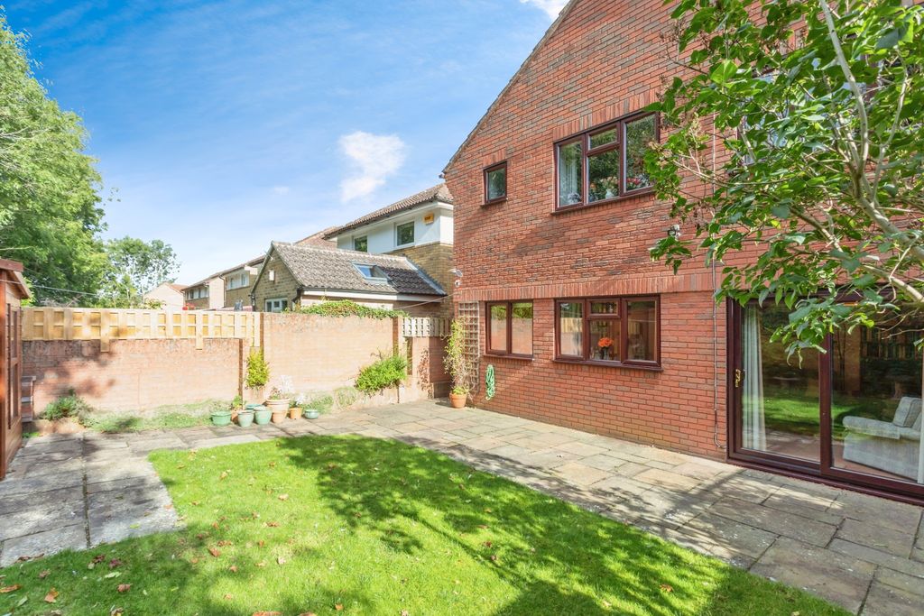 Property photo 3 of 18