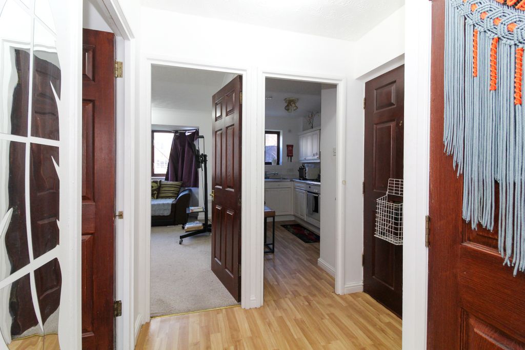 Property photo 3 of 8 Img_8340