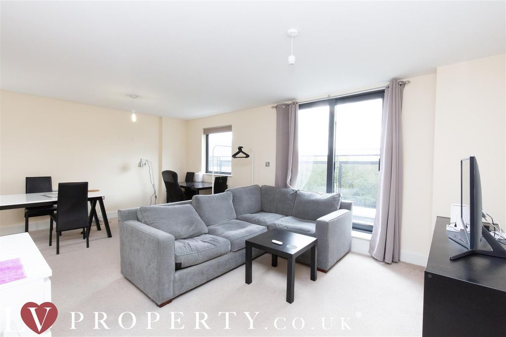 Property photo 2 of 10 N5.Jpg