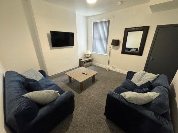 Property photo 2 of 17 8966948.Jpg