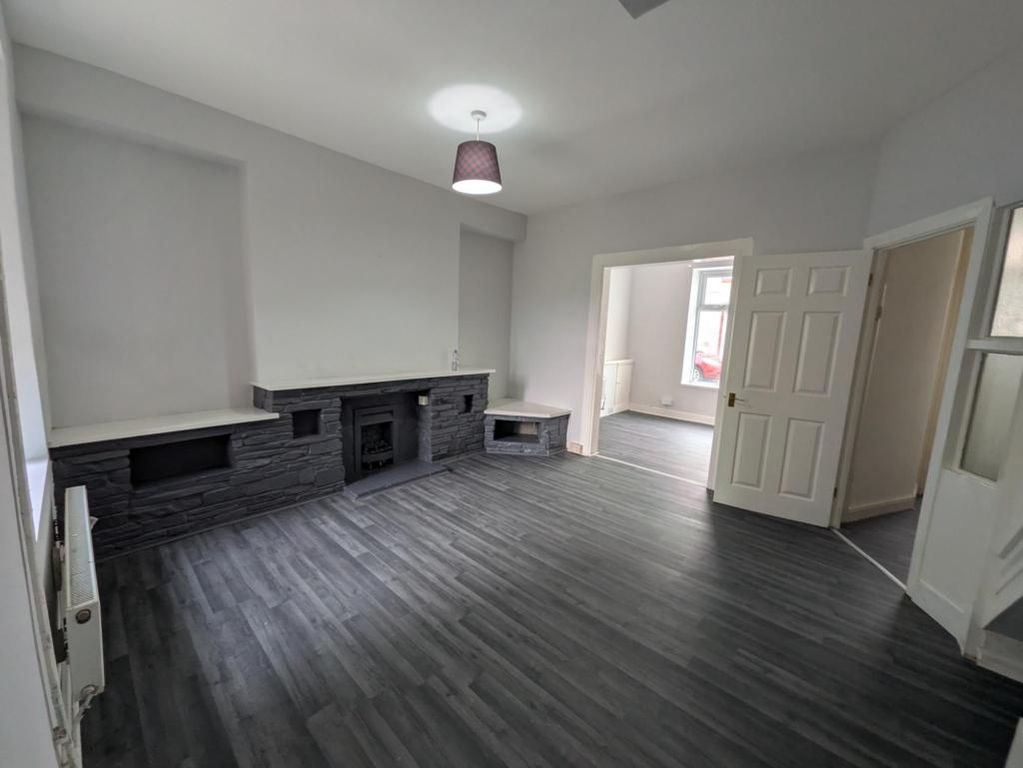 Property photo 2 of 10 Lounge