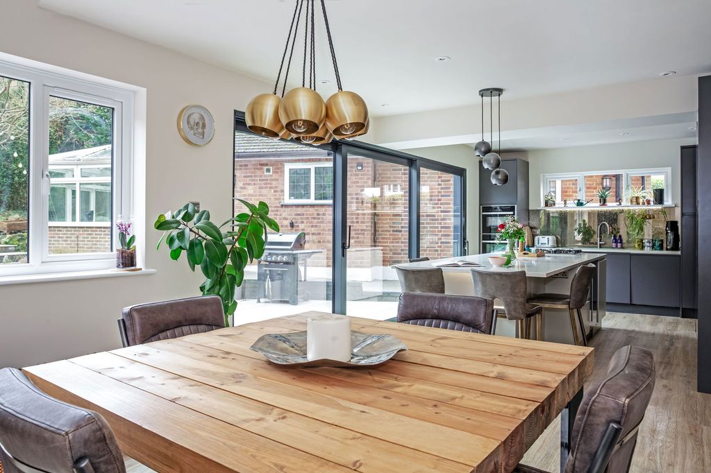 Property photo 3 of 29