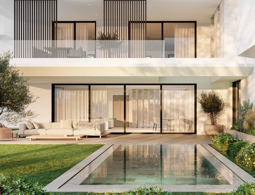 Property photo 1 of 16 Luxury Garden Maisonette With Private Pool & 292 m² Garden | Kifisia, Athens