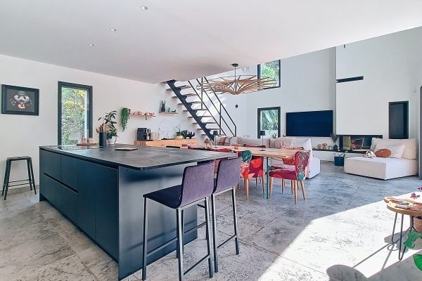 Property photo 1 of 3