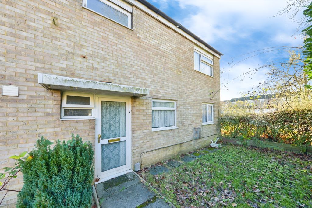 Property photo 2 of 20