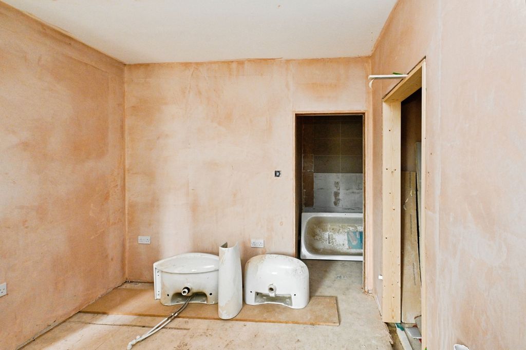 Property photo 3 of 21 Pbox-Img.Jpg