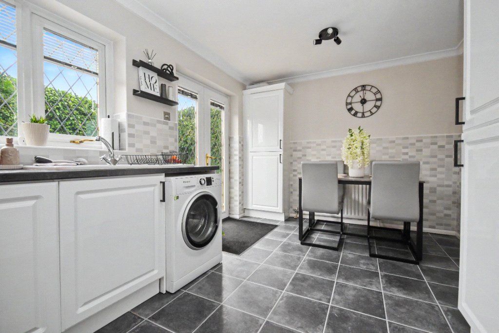 Property photo 3 of 17 Picture No. 11