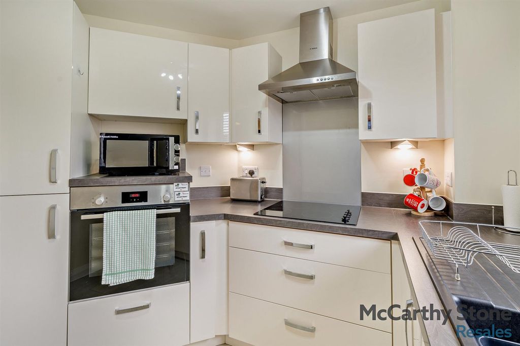 Additional image 10 of 1 bed flat for saleBurlington Gardens, Leyland PR25