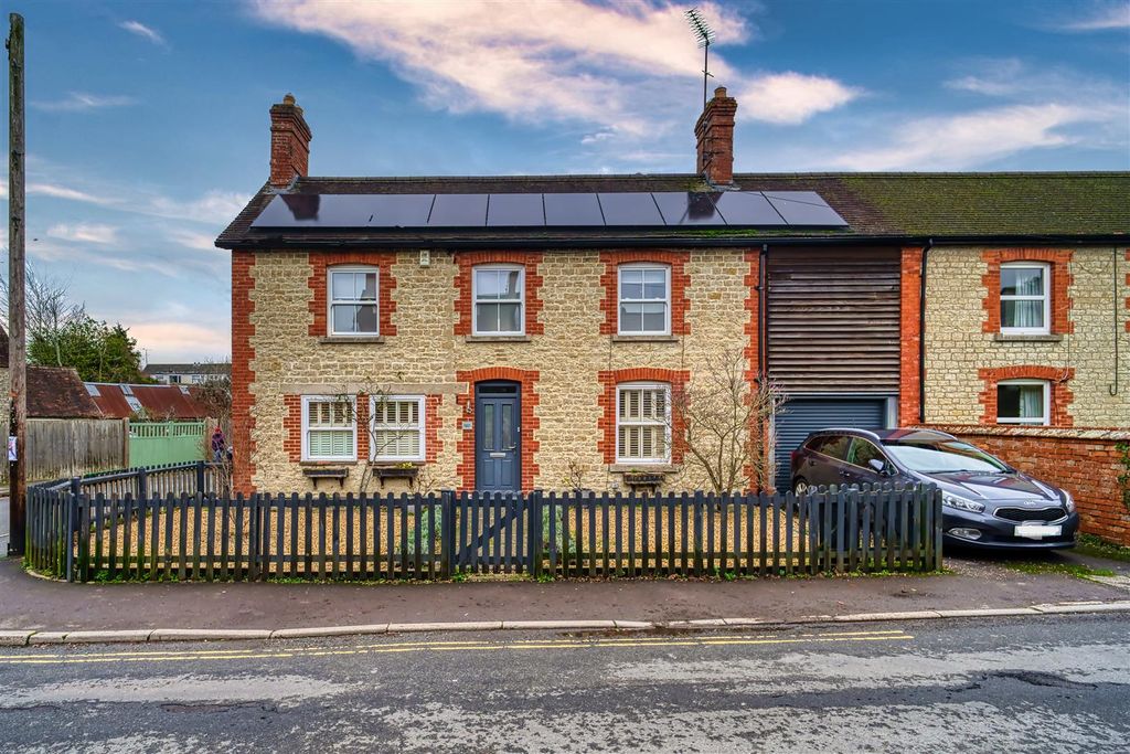 Property photo 1 of 11 Front