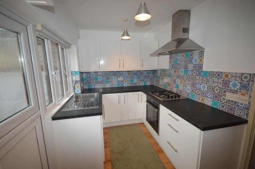 Property photo 3 of 18 Dsc_0017 (Medium).Jpg