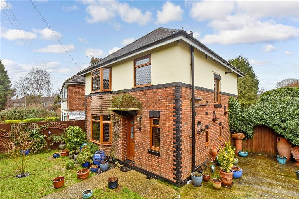 Property photo 1 of 15 External. (Web)