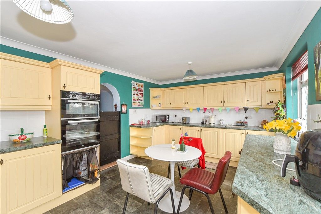 Property photo 3 of 18 Kitchen/Diner