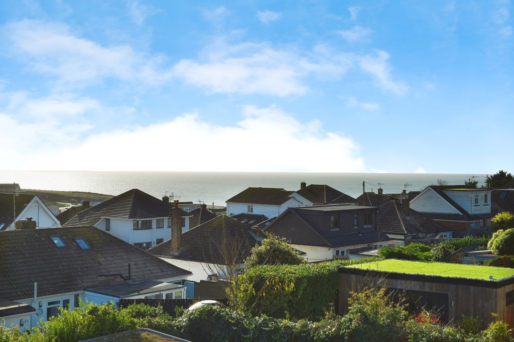 Property photo 2 of 20 Photo #2