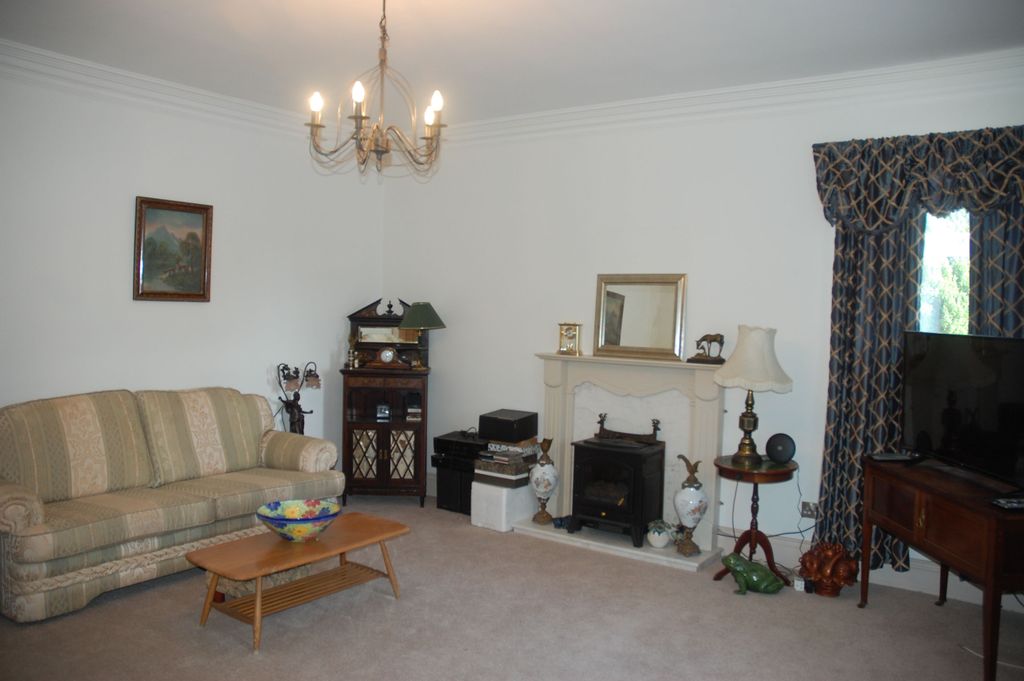 Property photo 3 of 26