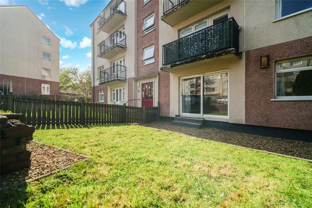 Property photo 1 of 18 Picture No. 02