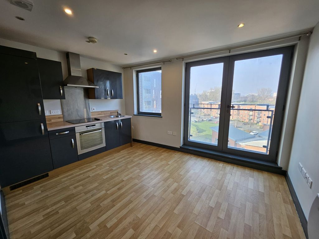 Property photo 2 of 8