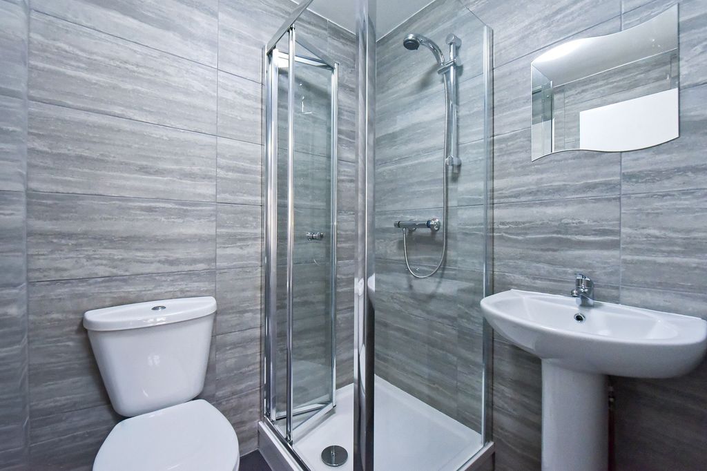 Property photo 3 of 3