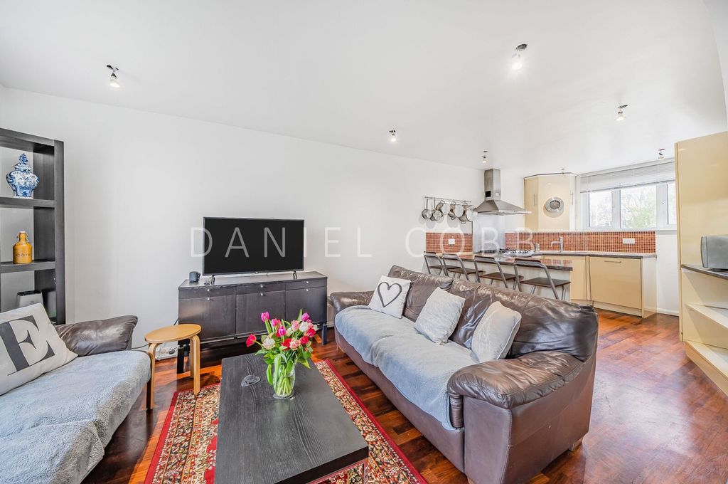 Property photo 3 of 13