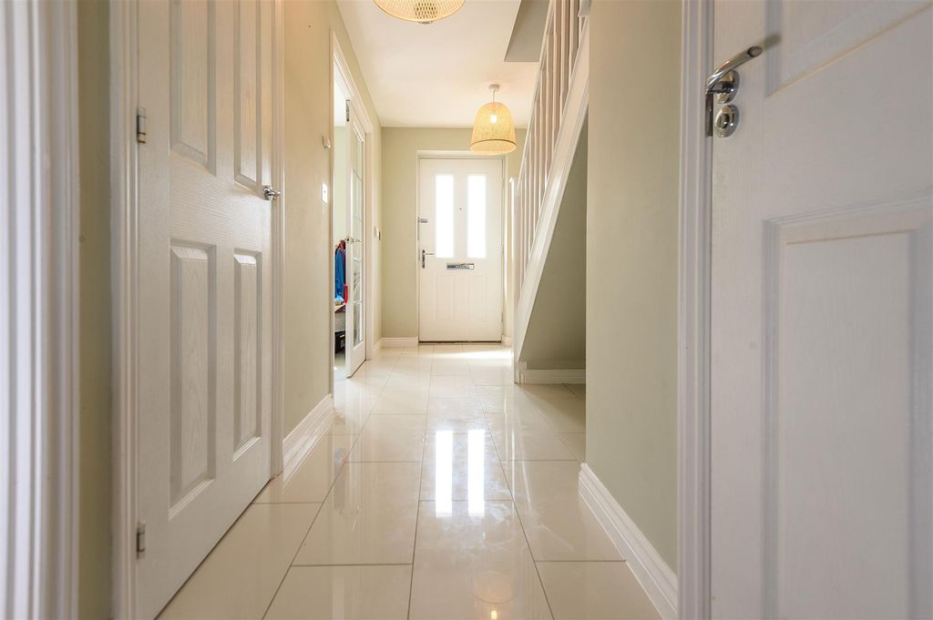 Property photo 3 of 19 45Morleycarrdrive-31.Jpg