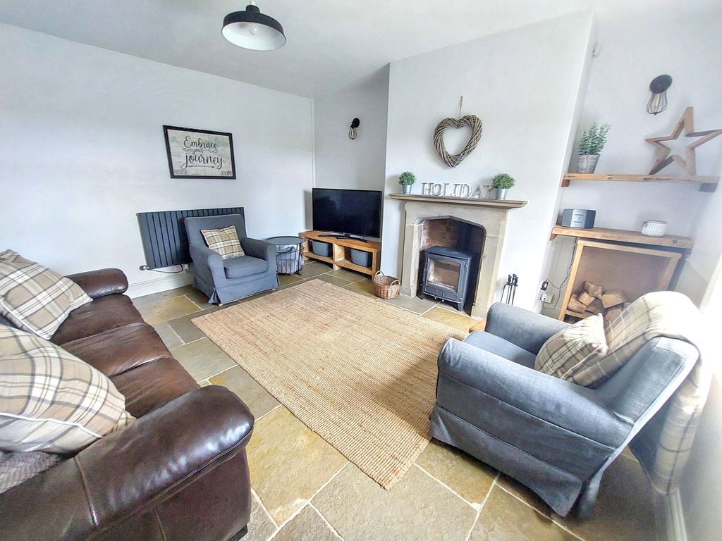 Property photo 2 of 24