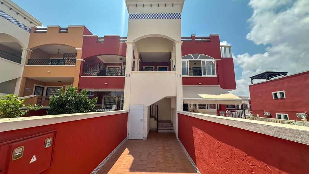 Property photo 1 of 42