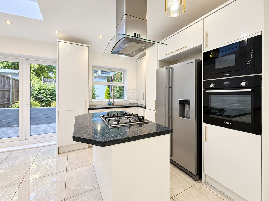 Property photo 1 of 15 Kitchen