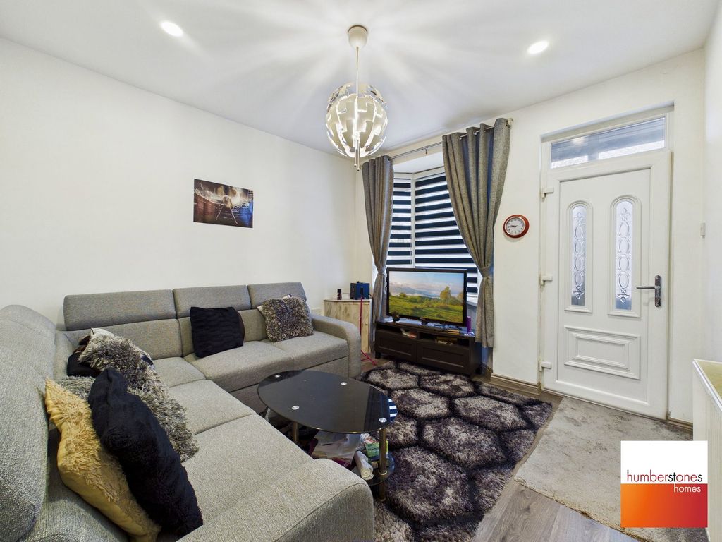 Property photo 2 of 12