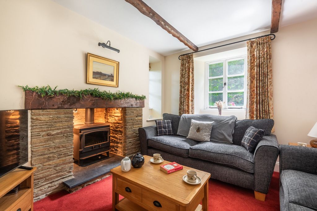 Property photo 3 of 20