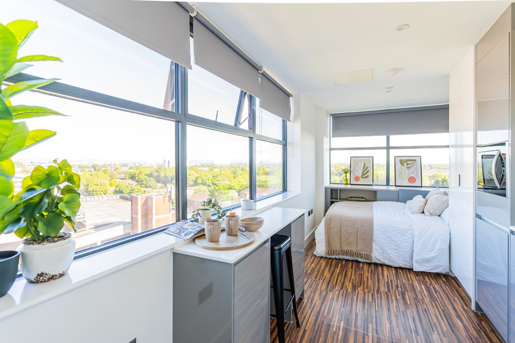 Property photo 3 of 8