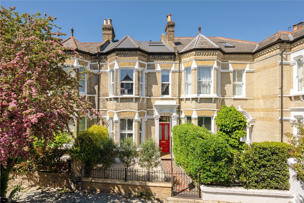 Property photo 1 of 33 Picture No. 96