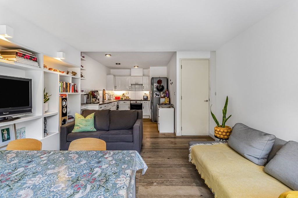 Property photo 3 of 14 Picture No. 08