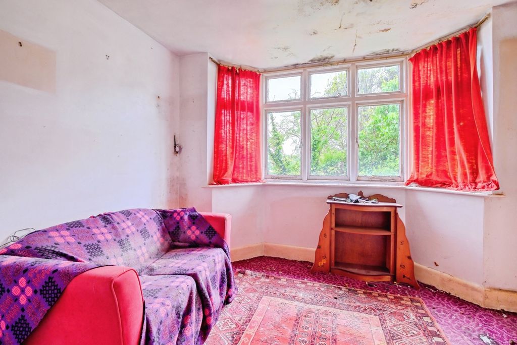 Property photo 2 of 20 Pbox-Img.Jpg