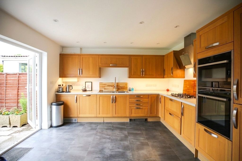 Property photo 2 of 14 Picture No. 06