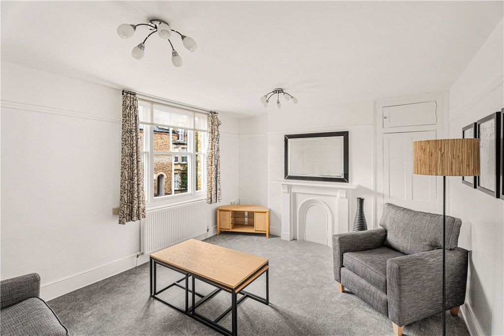 Property photo 1 of 12 Picture No. 02