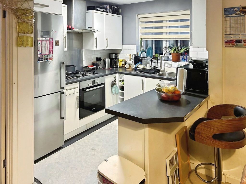 Property photo 3 of 11 Picture No. 06