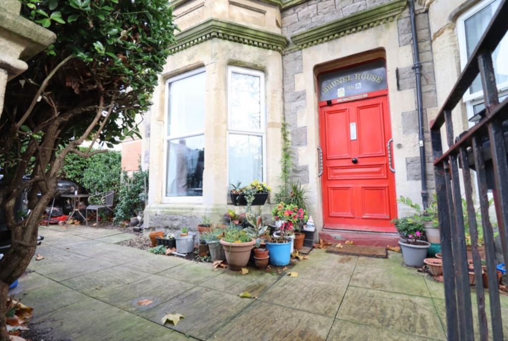 Property photo 1 of 1