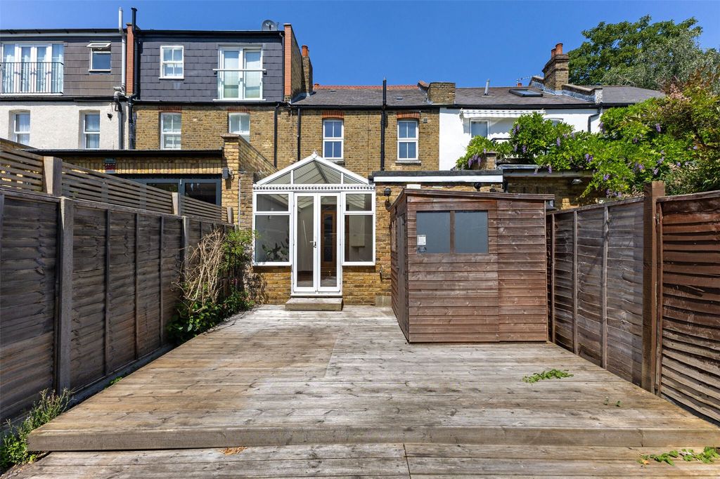 Property photo 3 of 19 Picture No. 27